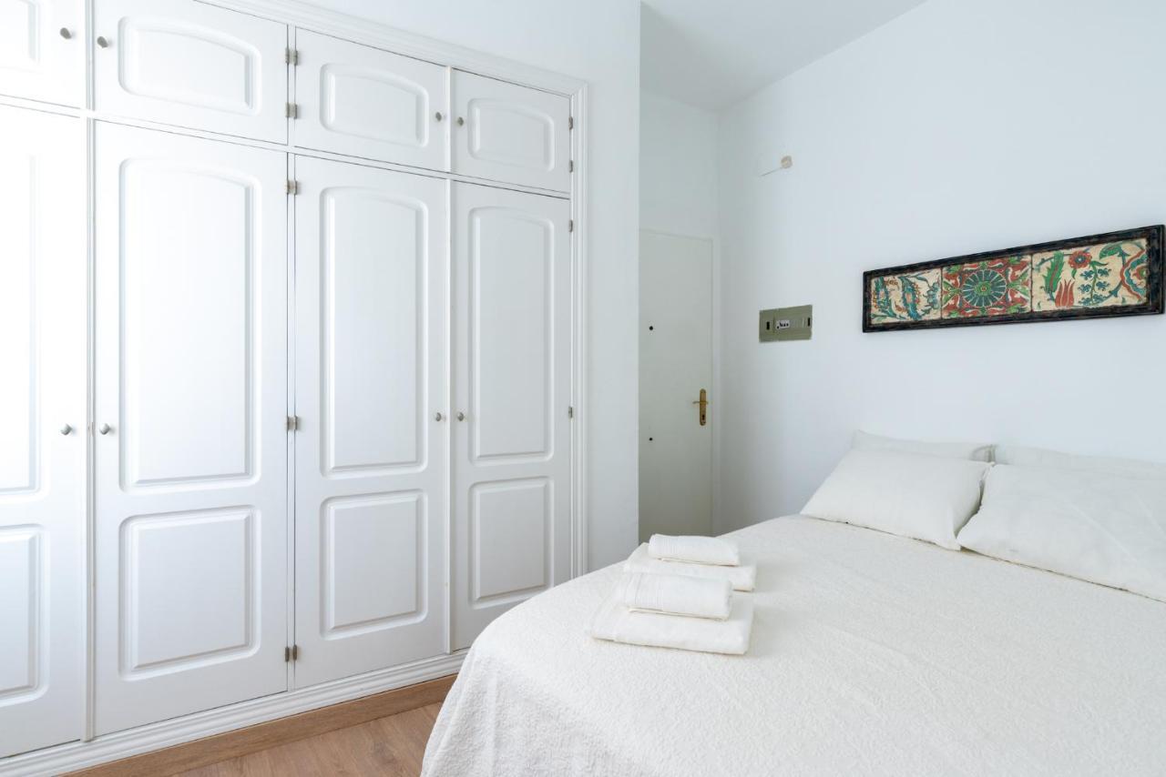Am Alameda Santa Rufina Appartement Sevilla Buitenkant foto